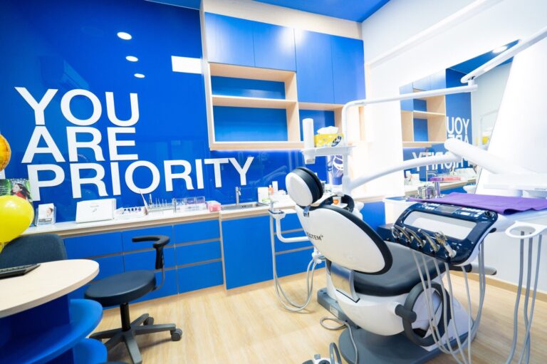 ห้องทำฟัน คลินิกทันตกรรมวี สไมล์ สาขาวงเวียนใหญ่